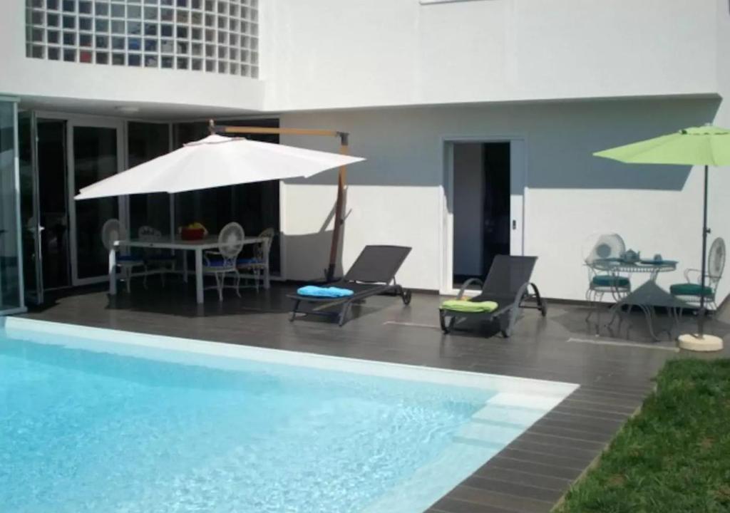 Tavira Great Suite with Pool room 1