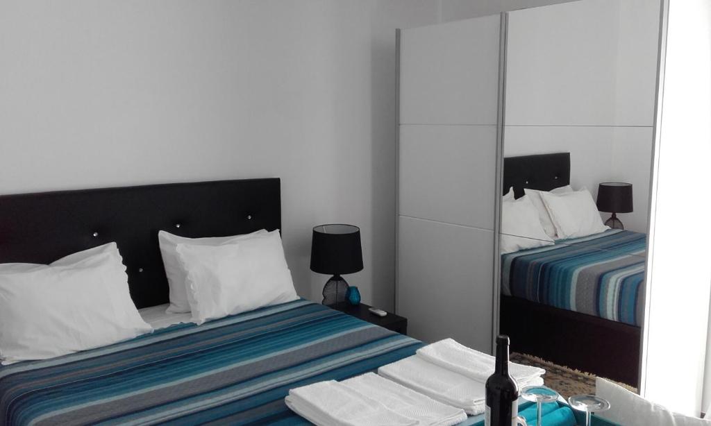 Tavira Great Suite with Pool room 4